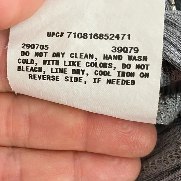 IZ Byer Embellished Neck Tank Top size XS - Picture 8 of 8